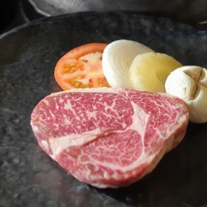 Charcoal-grilled Prime Rib-eye 220g